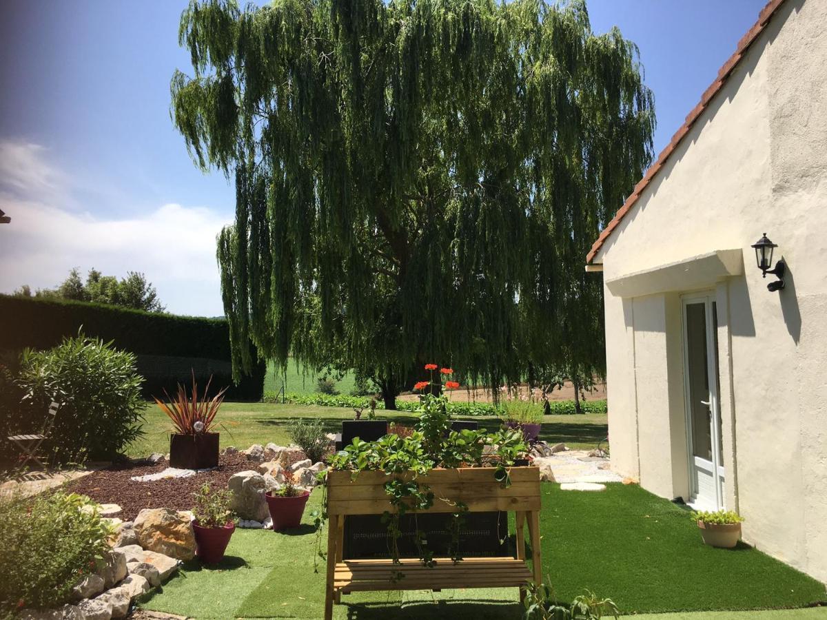 Domaine De La Vigne Bed and Breakfast Cadalen Exterior foto