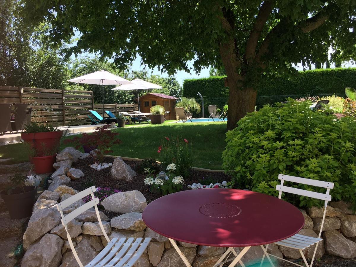 Domaine De La Vigne Bed and Breakfast Cadalen Exterior foto