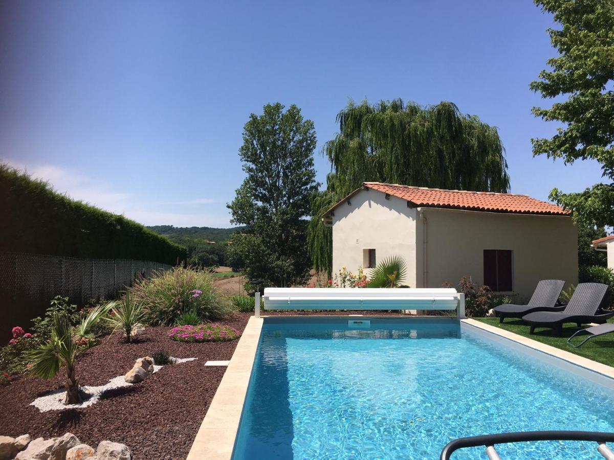 Domaine De La Vigne Bed and Breakfast Cadalen Exterior foto