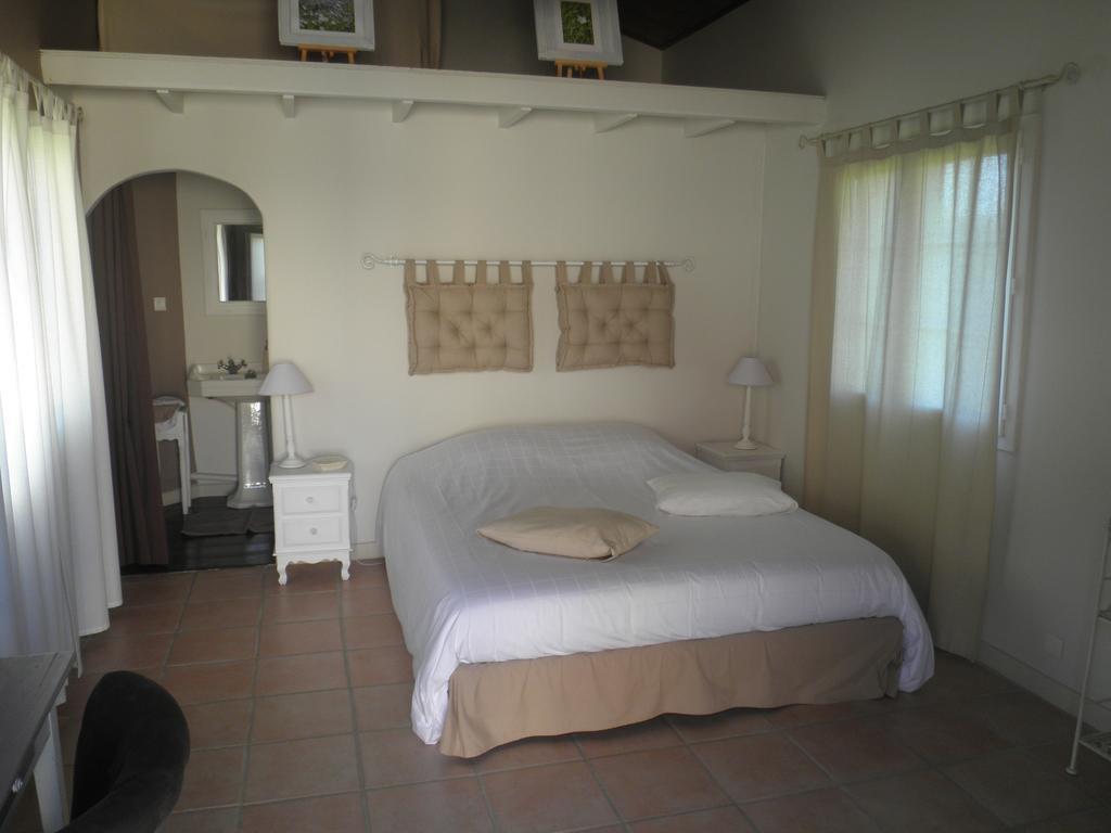 Domaine De La Vigne Bed and Breakfast Cadalen Exterior foto